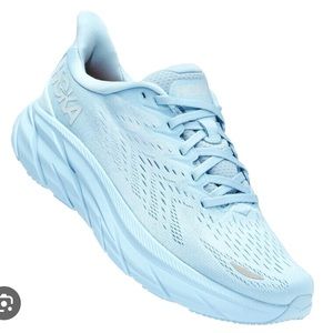 New without tags! Never worn Hoka Clifton 8
